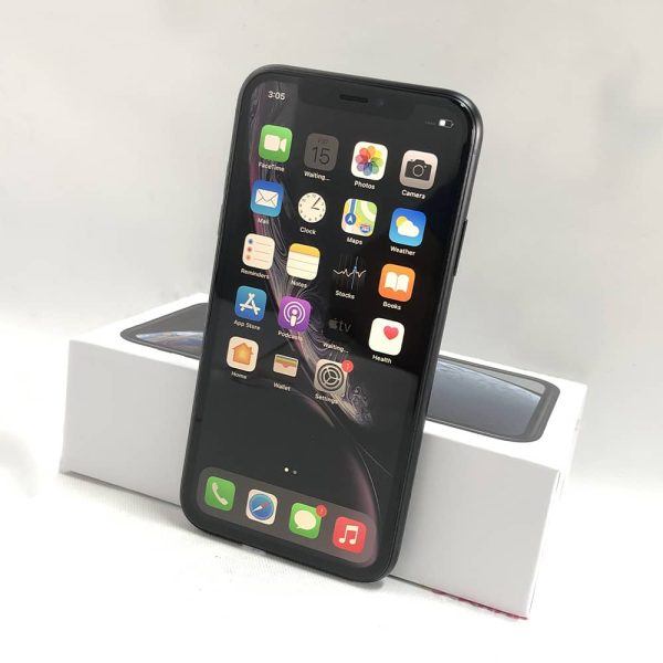L’iPhone Xʀ intègre un écran Liquid Retina de 6,1 pouces, le LCD le plus avancé du marché1. Face ID avancé. La plus puissante et la plus intelligente des puces de smartphone. Et un appareil photo d’avant‑garde. Il est disponible en six superbes nouvelles finitions.